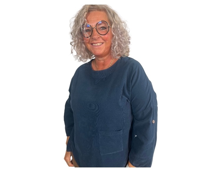 Bluse, Fløjl (6425) m/rund hals og 1 lomme, Blå