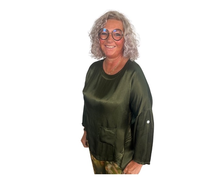 Bluse, Viscose m/rund hals og 1 lomme, Grøn (6245)