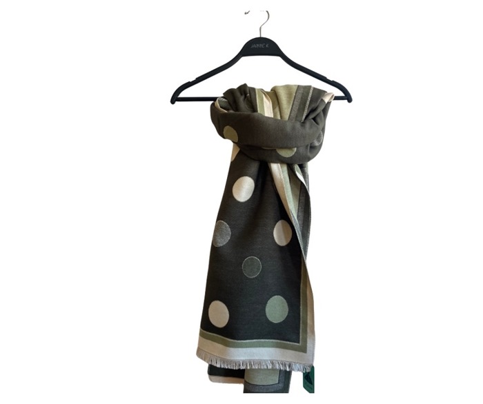 Tørklæde, m/prikker (K2024) Grøn